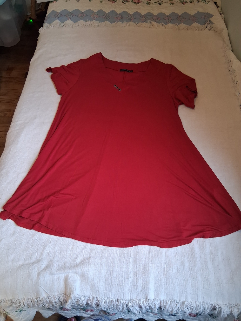 Women’s Red Short Sleeve A-Line Tunic Top